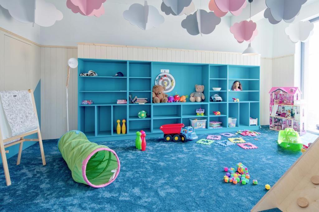 Apartamenty Rodzinne Deluxe, Suite W Budynku Baltin Сърбиново Екстериор снимка