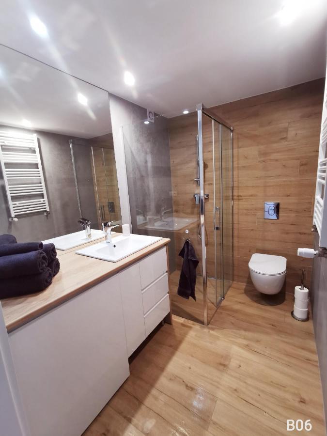 Apartamenty Rodzinne Deluxe, Suite W Budynku Baltin Сърбиново Екстериор снимка