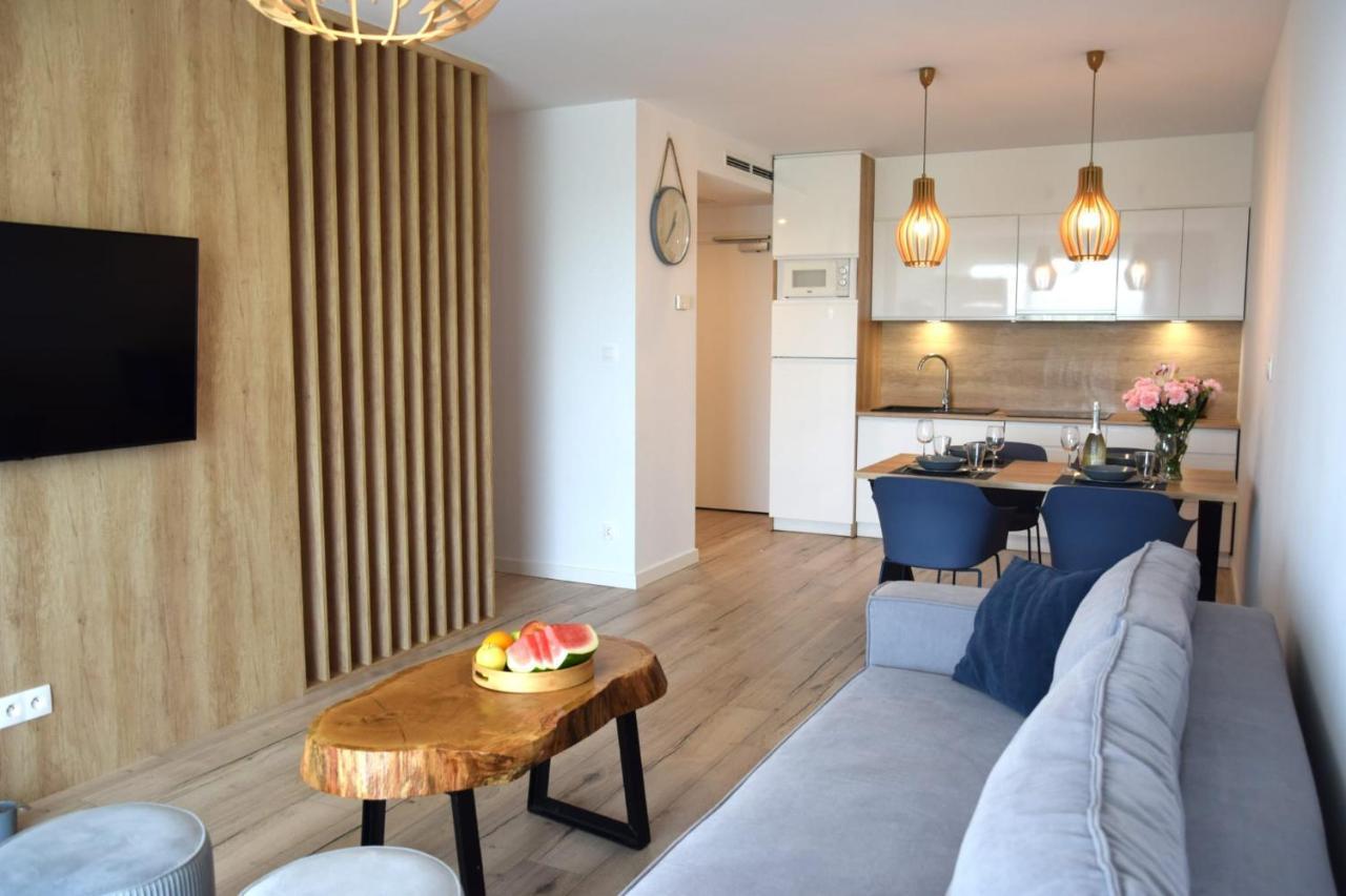 Apartamenty Rodzinne Deluxe, Suite W Budynku Baltin Сърбиново Екстериор снимка